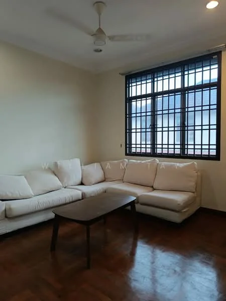 Living features: L-shape sectional sofa in white fabric, wooden coffee table, parquet wood flooring, cream painted walls, floor-to-ceiling windows with black metal grilles, ceiling fan with light, recessed downlights; style: modern.