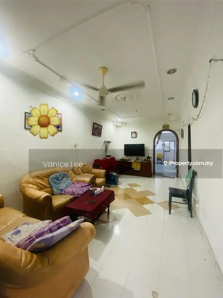 Living features: cream painted walls, white tiled flooring, ceiling fan, sofa in beige leather, coffee table, wall-mounted TV, decorative wall art, area rug with geometric pattern, light fixtures, window with curtains; style: traditional.