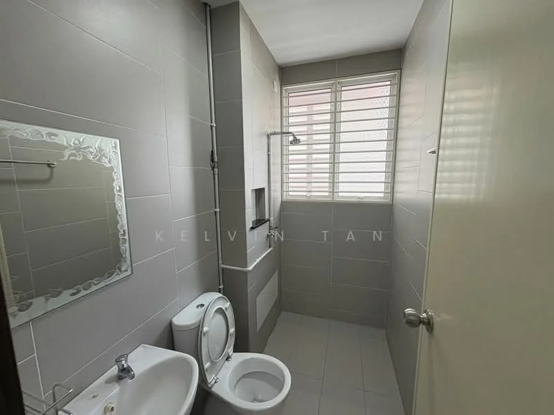 Bathroom features: white ceramic toilet, single-sink vanity with mirror, chrome basin mixer faucet, grey tiled walls, white tiled flooring, shower area with glass partition, window with horizontal slats, wall-mounted shower head; style: modern.