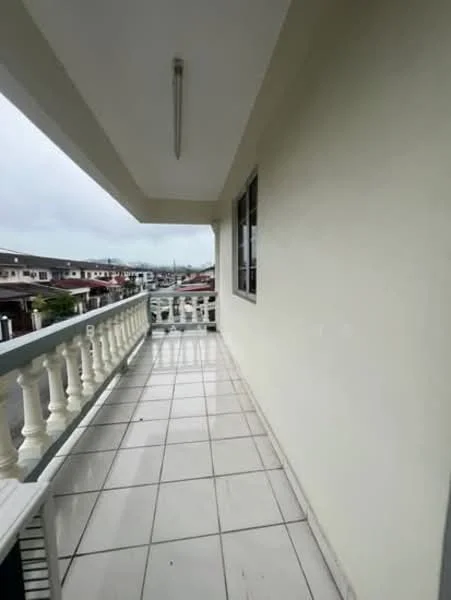 Room features: white painted walls, ceramic tile flooring, balustrade railing, overhead fluorescent lighting, outdoor view, covered balcony, sliding windows; view: city.