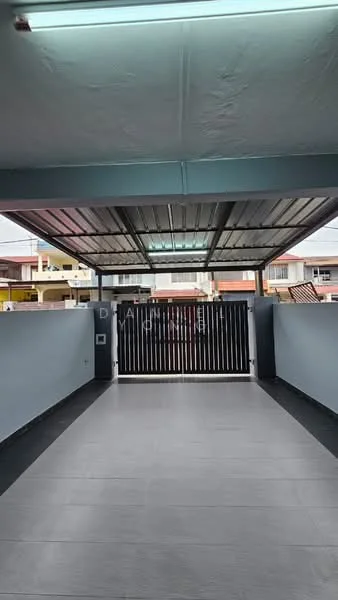 Exterior type: car porch; features: covered car porch, grey tiled flooring, metal roof, sliding gate, concrete walls, modern design, open space, surrounded by residential buildings; style: modern.