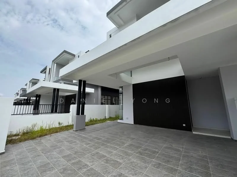 Exterior type: linked terrace house; features: grey tiled flooring, white painted walls, flat roof, manicured lawn, surrounded by other linked terrace houses, open space, covered car porch, modern architectural design; style: modern.
