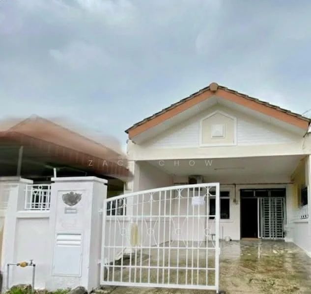 Exterior type: detached bungalow; features: white painted facade, pitched tile roof, single-storey, manicured lawn, fenced perimeter, front gate, paved walkway, covered porch; style: modern.