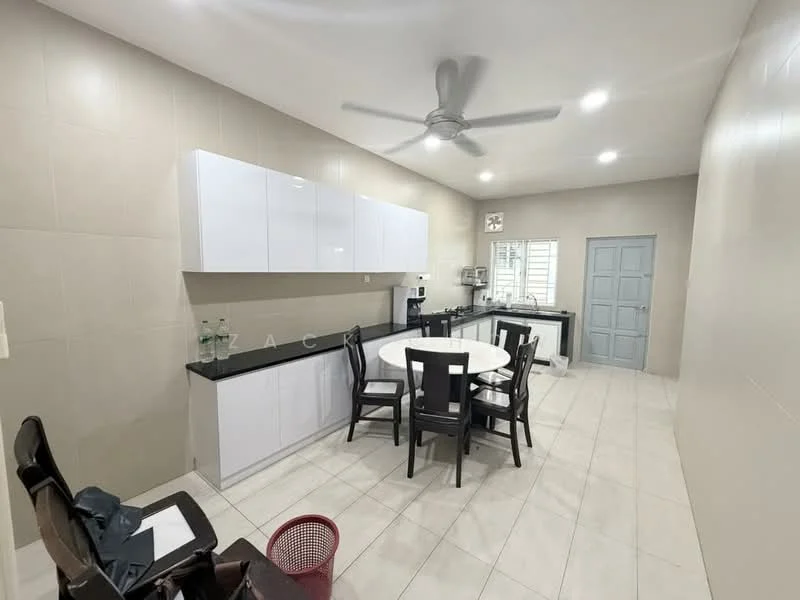 Kitchen features: white flat-panel cabinets, black granite countertop, round dining table, 4 black dining chairs, stainless-steel sink, chrome pull-down faucet, built-in oven, ceramic tile flooring, recessed LED downlights, 5-blade ceiling fan, window with white frame, light grey tiled walls; style: modern.
