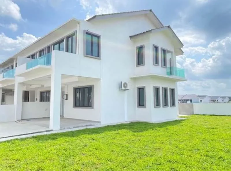 Exterior type: semi-detached house; features: white painted facade, flat roof, approximately 2-storey, glass balcony railing, manicured lawn, multiple windows, air conditioning unit visible, surrounded by open space; style: modern.
