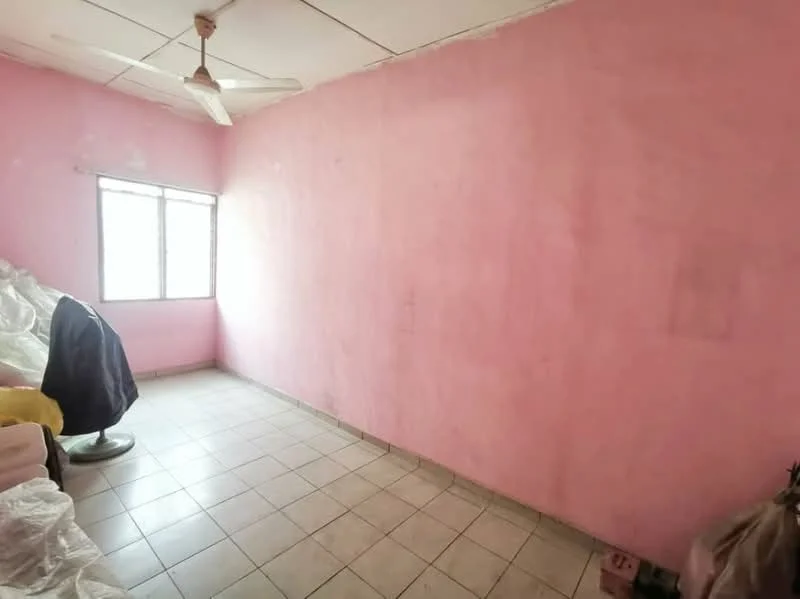 Room features: pink painted walls, tiled flooring, window with grid, ceiling fan, unfurnished space.