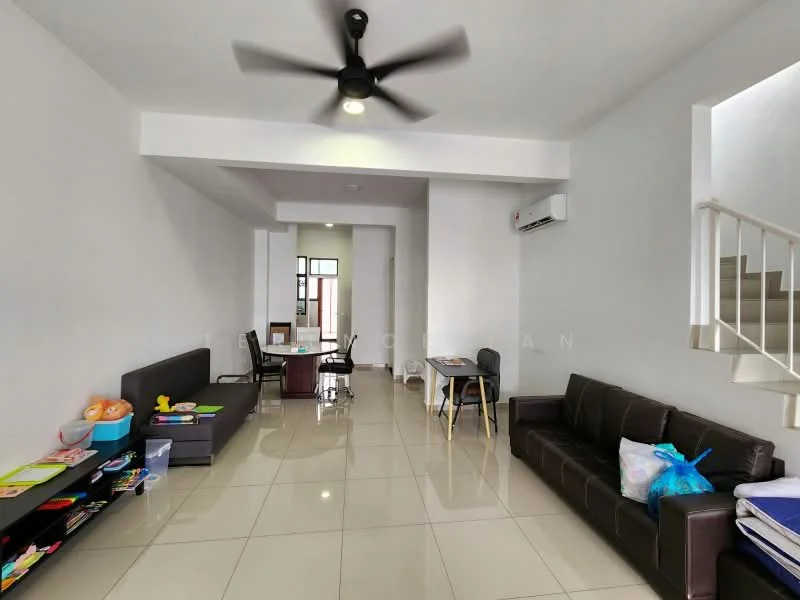 Living features: white painted walls, glossy tile flooring, 5-blade ceiling fan with light, 1 wall-mounted split AC, 3-seater leather sofa in dark brown, 2-seater fabric sofa in grey, dining table with 4 chairs, decorative wall clock, open shelving with toys, staircase leading to upper floor; style: modern.