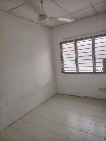 Room features: white painted walls, ceiling fan, sliding windows, white tiled flooring, air conditioning unit.