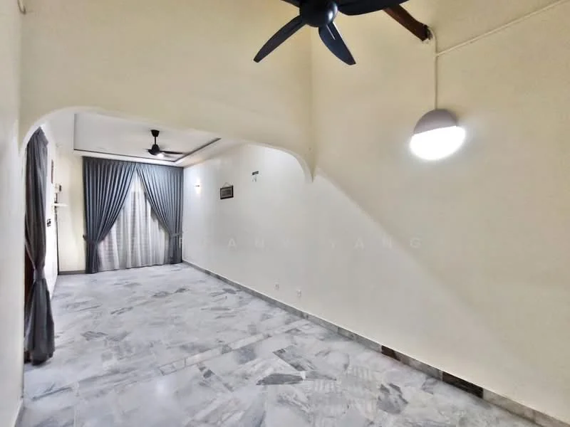 Living features: marble flooring, white painted walls, tray ceiling, 5-blade ceiling fan with light, recessed downlights, floor-to-ceiling windows with sheer curtains, curtains in grey, decorative wall arch, light fixture, open layout; style: modern.
