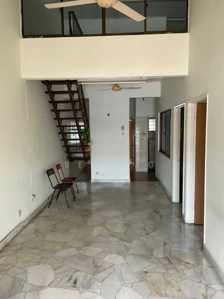Living features: marble flooring, white painted walls, 5-blade ceiling fan, staircase with wooden steps, open space layout, large windows, doorway leading to other rooms, three chairs; style: minimalist.