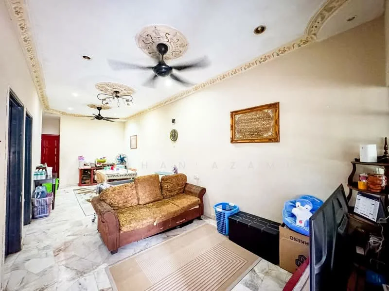 Living features: 3-seater fabric sofa in brown, marble flooring, ceiling with decorative plaster moulding, 2 ceiling fans, wall-mounted TV, decorative wall art, area rug, wooden door, storage boxes, laundry baskets, wall clock; style: traditional.