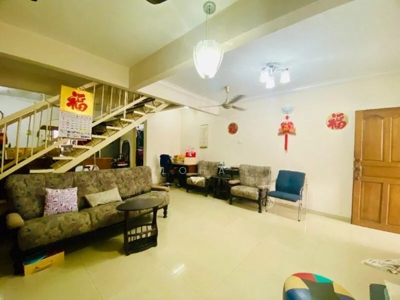 Living features: 3-seater fabric sofa in floral pattern, 2-seater fabric sofa, wooden coffee table, ceiling fan with light, recessed downlights, tile flooring, wall-mounted decorations, decorative wall hangings, wooden door, open staircase; style: modern.