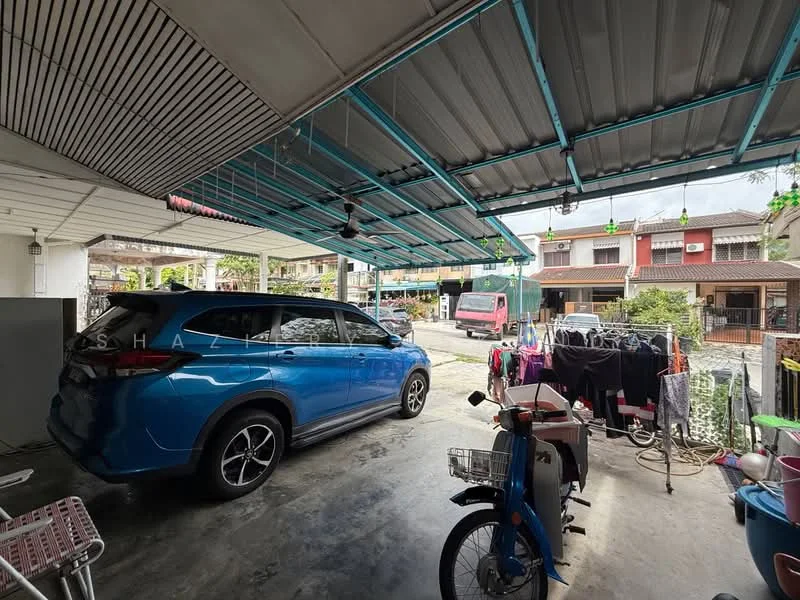 Exterior type: car porch; features: covered car porch, metal roof, concrete flooring, ceiling fan, outdoor washing area, clothes drying rack, bicycle, surrounding residential area; style: modern.