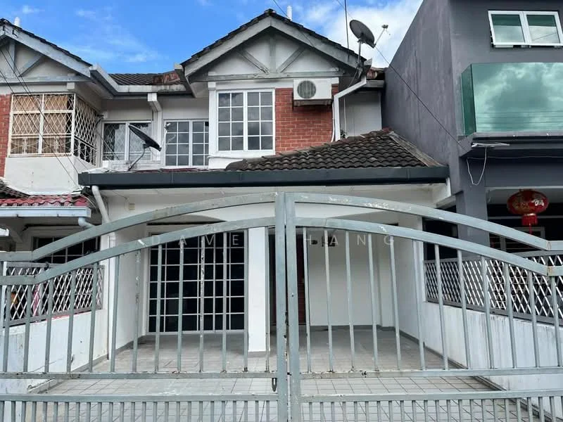 Exterior type: linked terrace house; features: white painted facade, red brick accents, gabled roof, sliding glass door, grill gate, front porch area, air conditioning unit, mature trees in vicinity; style: modern.