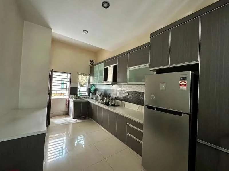 Kitchen features: dark wood cabinetry, stainless-steel fridge, built-in oven, 4-burner gas hob, stainless-steel range hood, white quartz countertop, ceramic tile backsplash, double-bowl stainless-steel sink, window with sheer curtains, recessed downlights, polished ceramic tile flooring; style: modern.