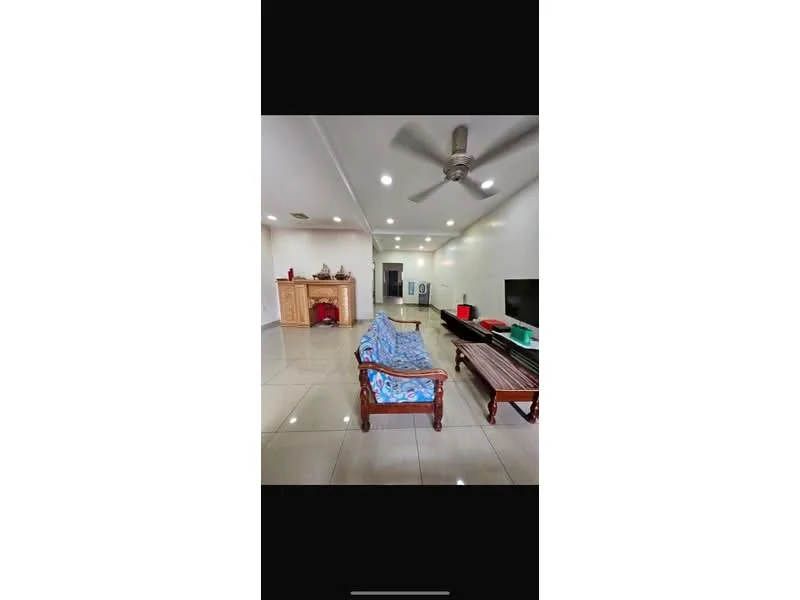 Living features: 3-seater fabric sofa in blue, wooden coffee table, wooden TV console, wall-mounted TV, ceiling fan, recessed downlights, glossy tile flooring, white painted walls, decorative wall shelf, open layout, large windows, wooden side table; style: modern.