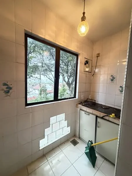 Kitchen features: white tiled walls, white tiled flooring, single-bowl stainless-steel sink, 2-burner gas hob, window with view of trees, overhead light fixture, exhaust fan, decorative wall tiles with floral pattern; view: garden.