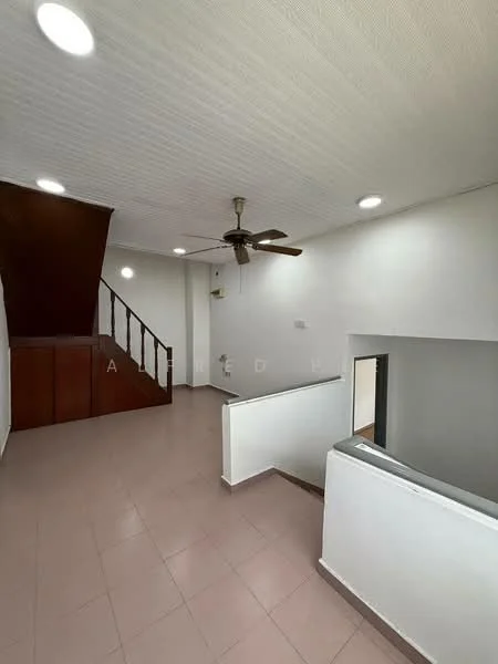 Room features: white painted walls, textured ceiling, ceiling fan, recessed LED downlights, tile flooring in light beige, wooden staircase, handrail, open space layout; style: modern.