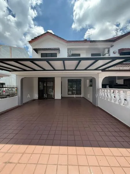 Exterior type: semi-detached house; features: covered car porch, terracotta tile flooring, white painted facade, black metal roof, large windows, balcony on upper floor, decorative railing, outdoor space, surrounded by greenery; style: modern.