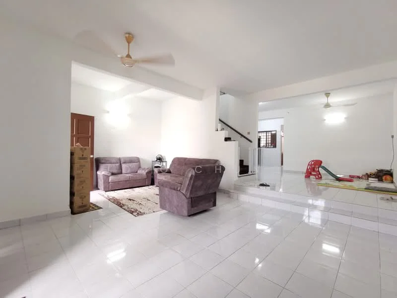Living features: white painted walls, glossy ceramic tile flooring, 5-blade ceiling fan with light, 2-seater fabric sofa in grey, 2-seater fabric sofa in grey, area rug with geometric pattern, decorative wall clock, staircase leading to upper floor; style: modern.