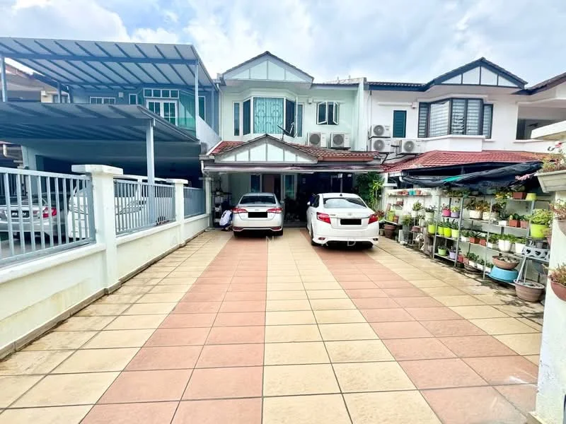 Exterior type: linked terrace house; features: paved driveway, car porch with awning, two parked cars, manicured garden with potted plants, air conditioning units on facade, covered parking area, two-storey building, balconies on upper floor, white painted facade, red tiled roof; style: modern.