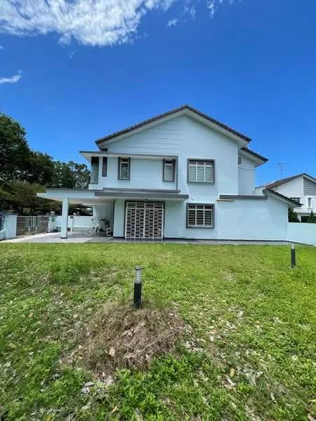 Exterior type: detached bungalow; features: white painted facade, flat roof, two-storey structure, manicured lawn, surrounded by greenery, large windows, covered car porch, sliding glass door, outdoor lighting, garden area, concrete pathway; style: modern.