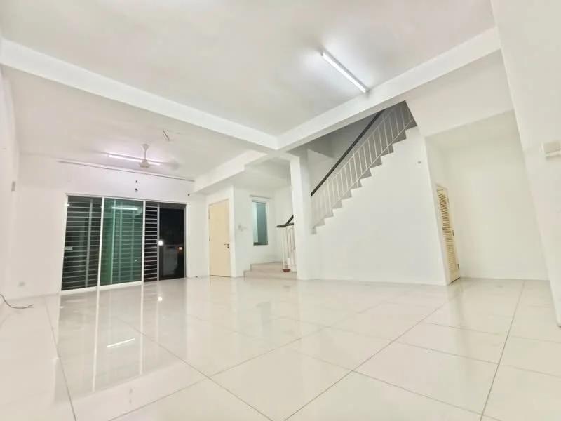 Living features: white painted walls, polished ceramic tile flooring, ceiling with recessed downlights, 5-blade ceiling fan, large sliding glass doors, staircase with metal railing, open layout, natural light from windows; style: modern.