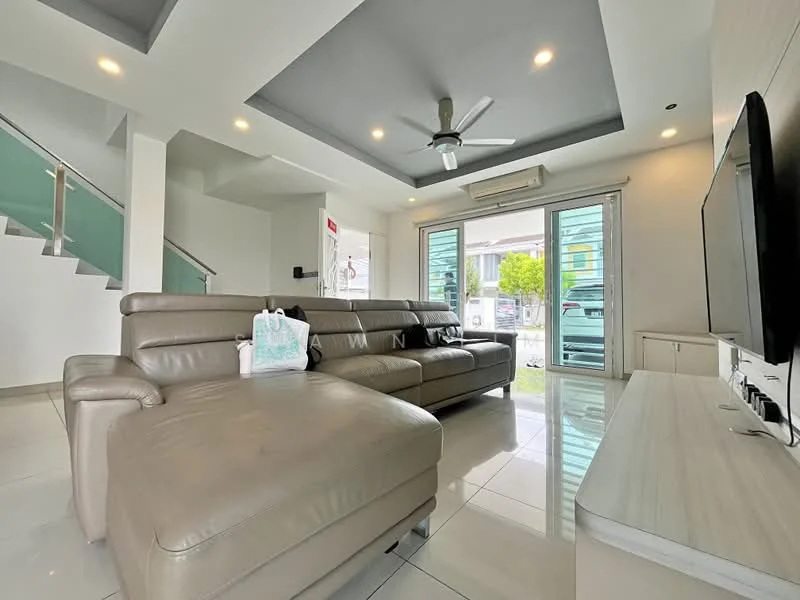 Living features: 3-seater leather sofa in light grey, ceiling fan with light, recessed downlights, wall-mounted TV, white TV console, large windows with sliding glass doors, white walls, glossy tile flooring, decorative wall paneling, air conditioning unit, open layout to dining area, natural light from windows; style: modern; view: garden.