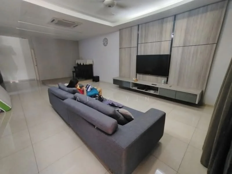 Living features: grey fabric L-shape sectional sofa, wall-mounted TV, light wood TV console, recessed downlights, cream painted walls, glossy tile flooring, ceiling fan, decorative wall clock, built-in shelving unit, large window with curtains; style: modern.