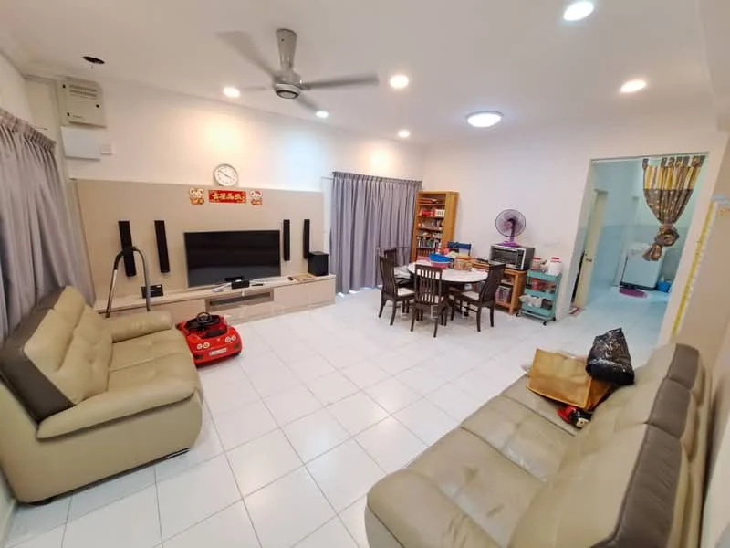 Living features: 2-seater leather sofa in beige, 3-seater leather sofa in beige, coffee table, wall-mounted TV, TV console, ceiling fan, recessed downlights, white painted walls, tile flooring, curtains, decorative wall clock, bookshelf, dining table with chairs; style: modern.