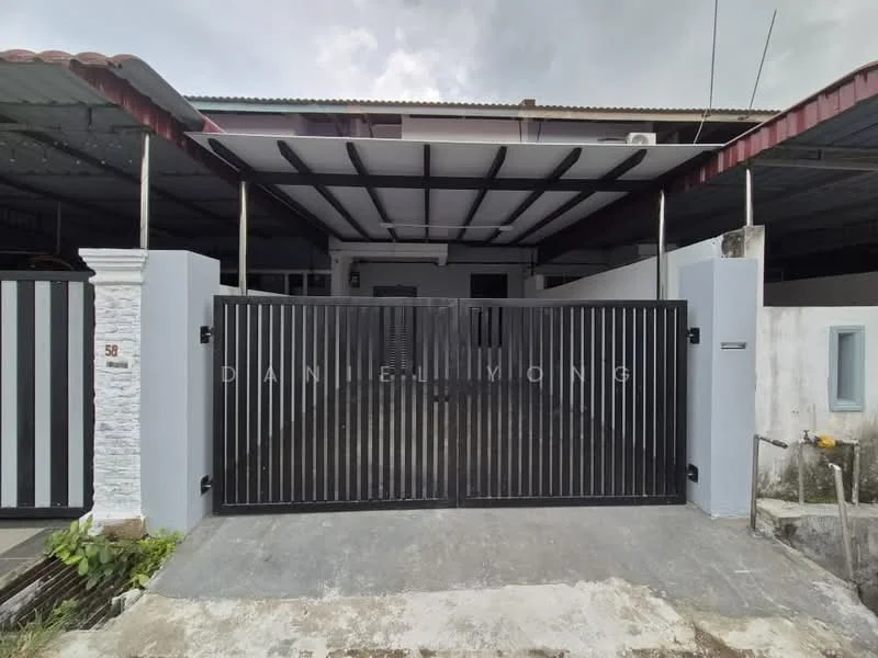 Exterior type: detached bungalow; features: black metal gate, grey painted walls, white stone cladding, flat roof with overhang, concrete driveway, manicured lawn, covered car porch, security gate, exposed brick wall, outdoor lighting; style: modern.