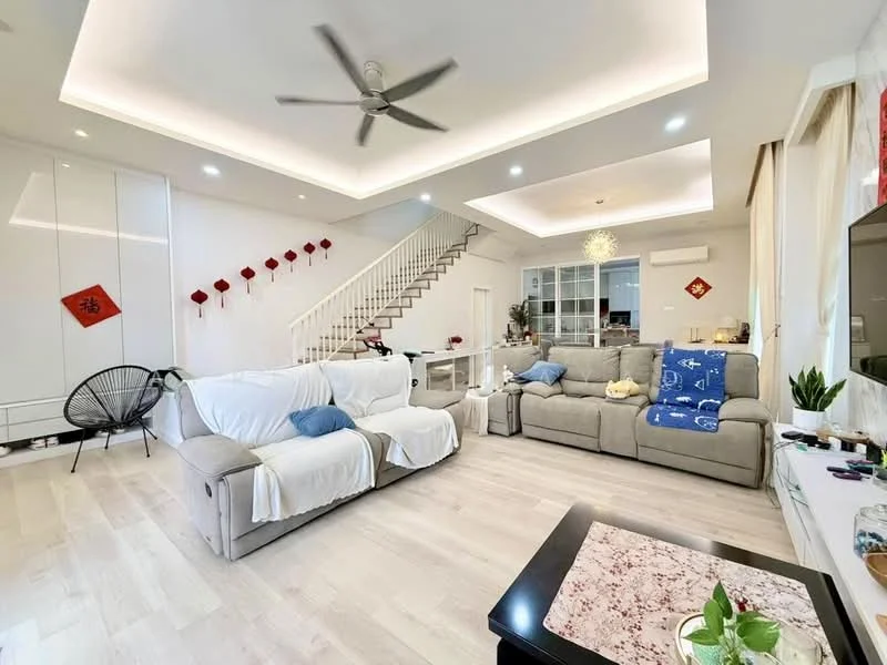 Living features: 3-seater fabric sofa in grey, 2-seater fabric sofa with white throw, ceiling fan with integrated LED light, wooden flooring, recessed downlights, wall-mounted TV, coffee table, decorative plants, white walls, staircase with white railing, decorative wall art, open shelving unit, large windows with natural light; style: modern.