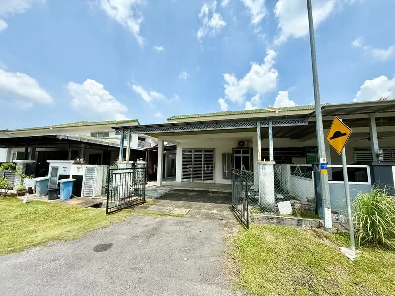 Exterior type: linked terrace house; features: single-storey, white painted facade, green roof, fenced yard, manicured lawn, paved walkway, covered car porch, front porch with railing, street sign visible, surrounded by greenery; style: modern.