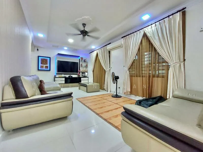 Living features: 2-seater leather sofa in cream, 3-seater leather sofa in cream, wooden flooring, white painted walls, recessed downlights, ceiling fan, TV console, wall-mounted TV, curtains, area rug with geometric pattern, decorative wall art, fan, window with wooden blinds; style: modern.