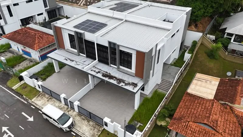 Exterior type: detached bungalow; features: white painted facade, flat roof, solar panels on roof, double-volume car porch, manicured lawn, surrounded by greenery, paved driveway, fenced perimeter, modern architectural design, large windows, balconies on upper level; style: modern.