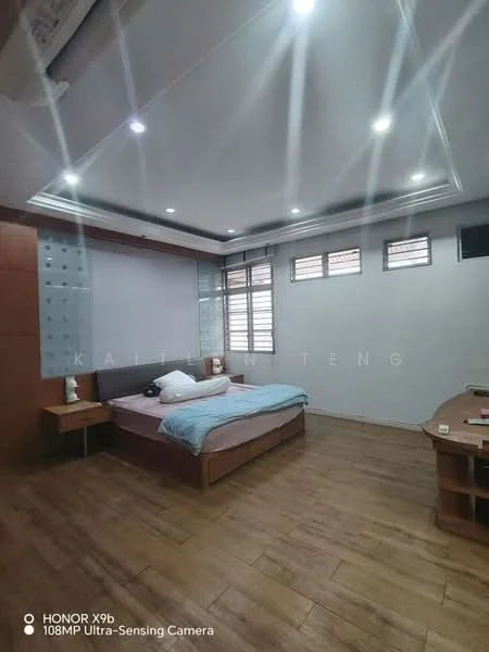Bedroom features: wooden flooring, white painted walls, tray ceiling with recessed lighting, large windows with horizontal slats, queen-size bed with light blue bedding, wooden bedside table, study desk, built-in wardrobe with glass panels; style: modern.