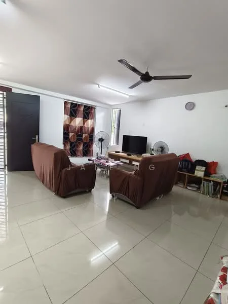 Living features: 2-seater fabric sofa in brown, ceiling fan, wall-mounted TV, wooden TV console, tile flooring, large window with natural light, decorative wall with geometric pattern, coffee table, side tables, floor fan, wall clock; style: modern.
