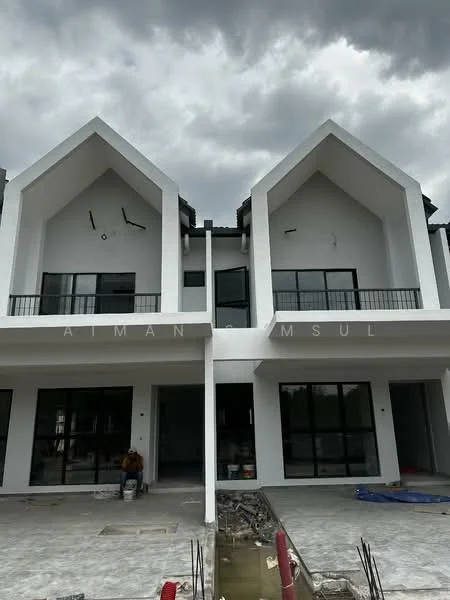 Exterior type: linked terrace house; features: white painted facade, gabled roof, balconies with black railings, large windows, concrete flooring, unfinished exterior, two-storey structure, grey roofing tiles; style: modern.