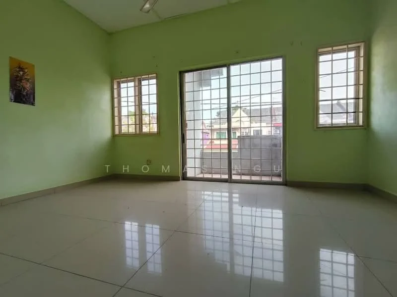Taman Puchong Intan, Puchong — view 2 of 5 — for Sale