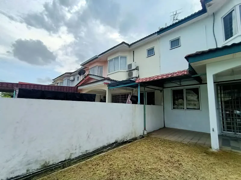 Exterior type: linked terrace house; features: white painted facade, red tiled roof, single-storey, manicured lawn, paved walkway, visible air conditioning units, fenced yard, front porch area; style: modern.