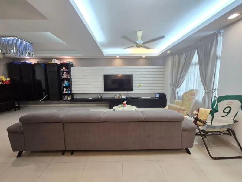 Living features: grey fabric sectional sofa, coffee table, wall-mounted TV, black entertainment unit, decorative shelving with toys, recessed ceiling lights, ceiling fan, light grey walls, cream tiled flooring, curtains, armchair with floral pattern, decorative wall paneling; style: modern.