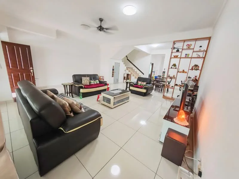 Living features: black leather sofa, red fabric sofa, coffee table with stone top, TV console, wall-mounted TV, ceiling fan, recessed lighting, decorative shelving unit, ceramic tile flooring, white painted walls, area rug, decorative items on shelves; style: modern.