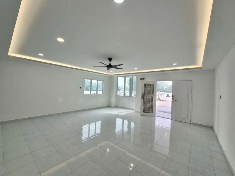 Living features: white painted walls, glossy white tile flooring, tray ceiling with recessed lighting, 5-blade ceiling fan with light, floor-to-ceiling windows, sliding glass door, natural light from windows, open layout, access to outdoor space; style: modern; view: garden.