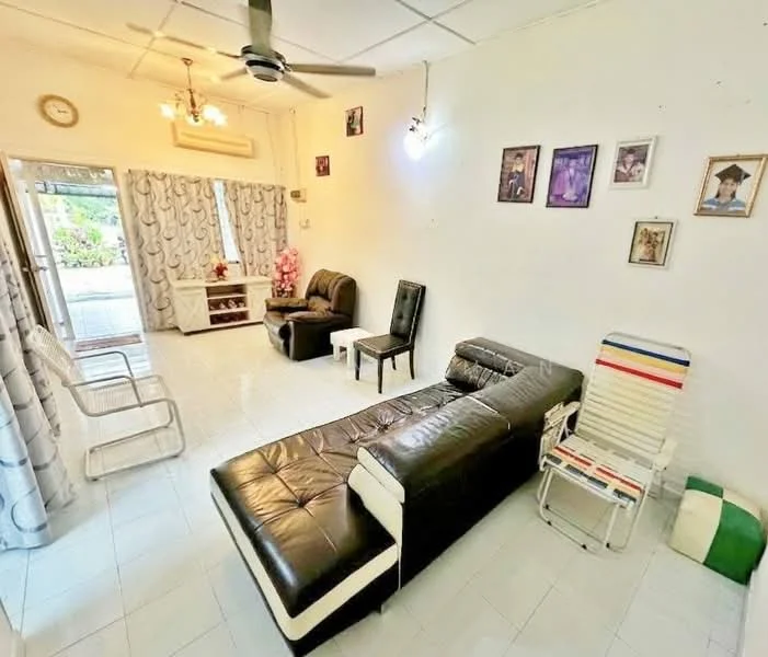 Living features: black leather sectional sofa, single black armchair, white plastic lounge chairs, coffee table, wall-mounted clock, ceiling fan with light, curtains with floral pattern, sliding glass door, decorative wall frames, light-colored tiled flooring; style: modern; view: garden.