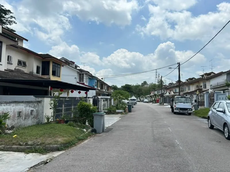 Exterior type: linked terrace house; features: two-storey linked terrace houses, white painted facade, driveways with interlocking pavers, manicured lawns, street lined with trees, visible utility poles, garbage bins along the street, sidewalks, cloudy sky; style: modern.