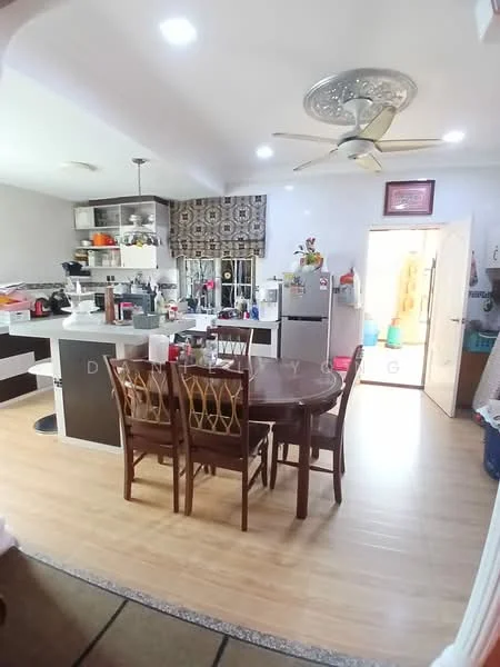 Kitchen features: laminate flooring, white painted walls, ceiling fan with light, kitchen island with seating, stainless-steel fridge, built-in oven, freestanding range oven, double-bowl stainless-steel sink, chrome pull-down faucet, white cabinetry, open shelving, dining table with four chairs, window with sheer curtains; style: modern.