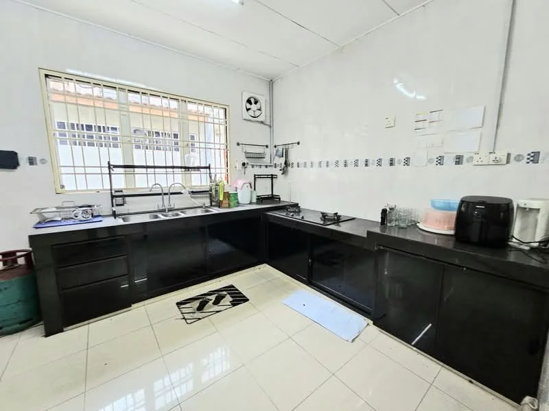 Kitchen features: black laminate cabinetry, black countertop, double-bowl stainless-steel sink, chrome pull-down faucet, 4-burner gas hob, built-in wall-mounted shelves, white tiled backsplash, white walls, ceramic tile flooring, window with security bars, exhaust fan, microwave, kettle; style: modern.
