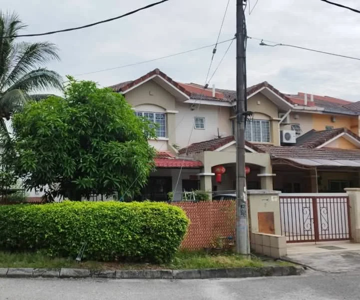 Exterior type: semi-detached house; features: red tiled roof, cream painted facade, front garden with manicured hedge, palm tree in garden, fence with gate, air conditioning unit visible on wall, driveway with interlocking pavers, two-storey structure, balcony on upper floor; style: modern.