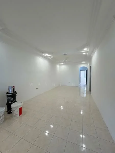 Room features: white painted walls, glossy tile flooring, recessed downlights, ceiling fan, crown moulding, two buckets, one black trash can, open layout; style: modern.