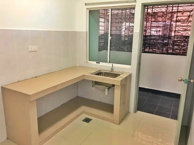 Laundry features: single-bowl stainless-steel sink, chrome pull-down faucet, light beige laminate countertop, white tiled walls, cream floor tiles, window with sheer curtains, open layout, drainage outlet in floor; style: modern.